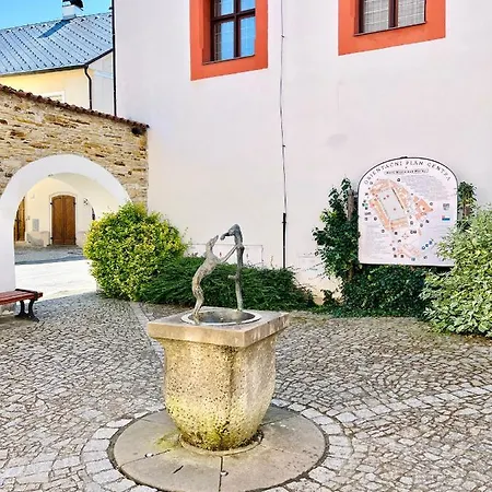 Elen * Nove Mesto nad Metuji