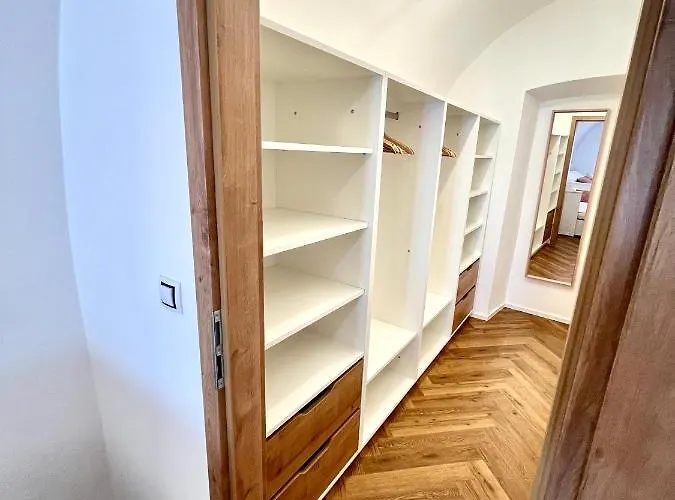 Elen Nové Město nad Metují
